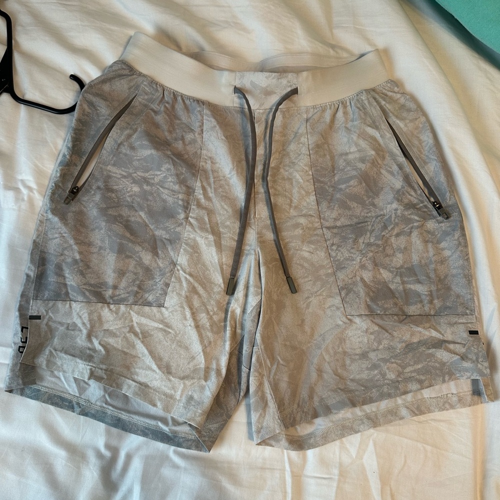 Men's Lululemon Blue And White Shorts